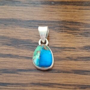 Pendant Green Dahlia Teardrop Sterling Silver